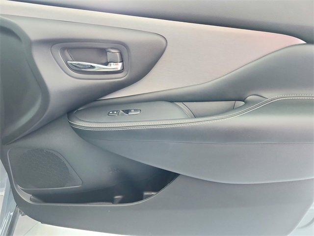 Used 2024 Nissan Murano SV w/ SV Midnight Edition Package image 41