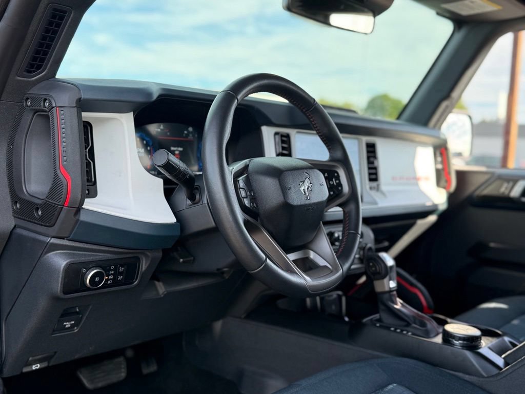 Certified 2025 Ford Bronco Heritage Edition AWD/4WD image 11