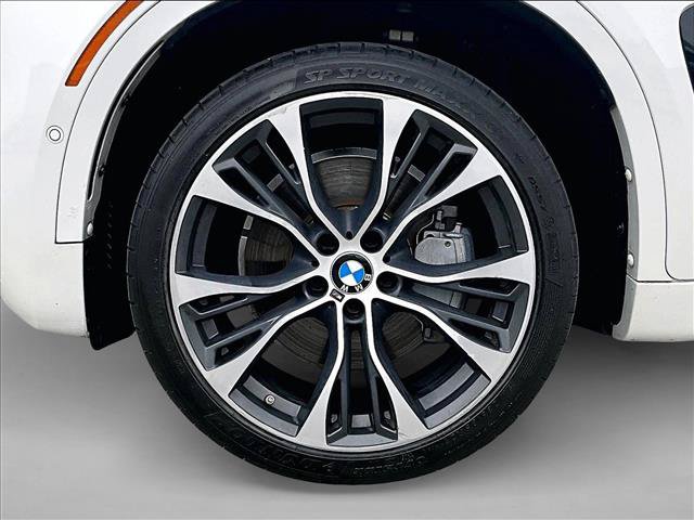 Used 2019 BMW X6 xDrive50i w/ M Sport Package AWD/4WD image 10