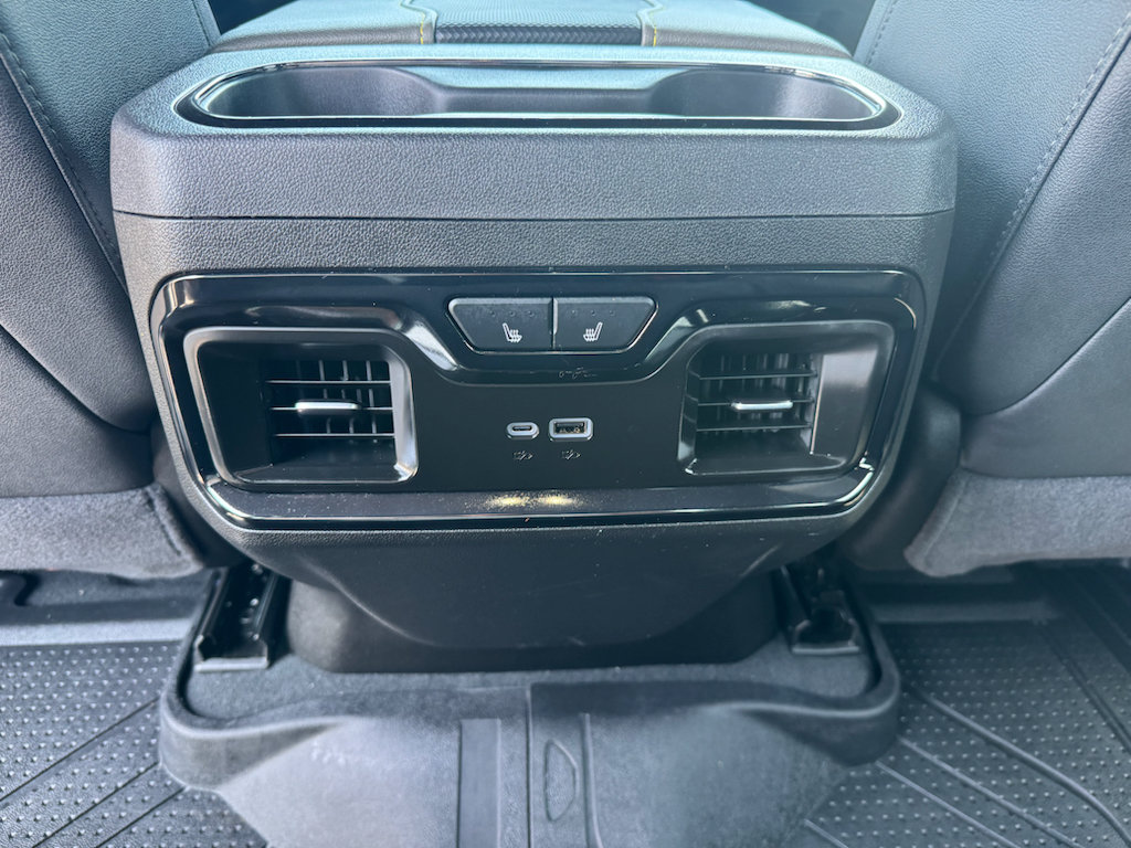 Used 2025 Chevrolet Silverado 2500 ZR2 w/ Technology Package AWD/4WD image 17