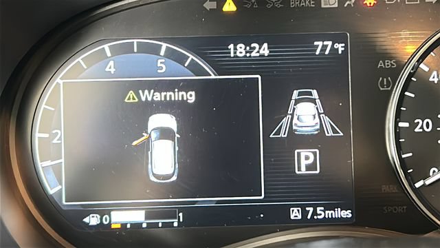 Used 2023 Nissan Kicks SV FWD image 18