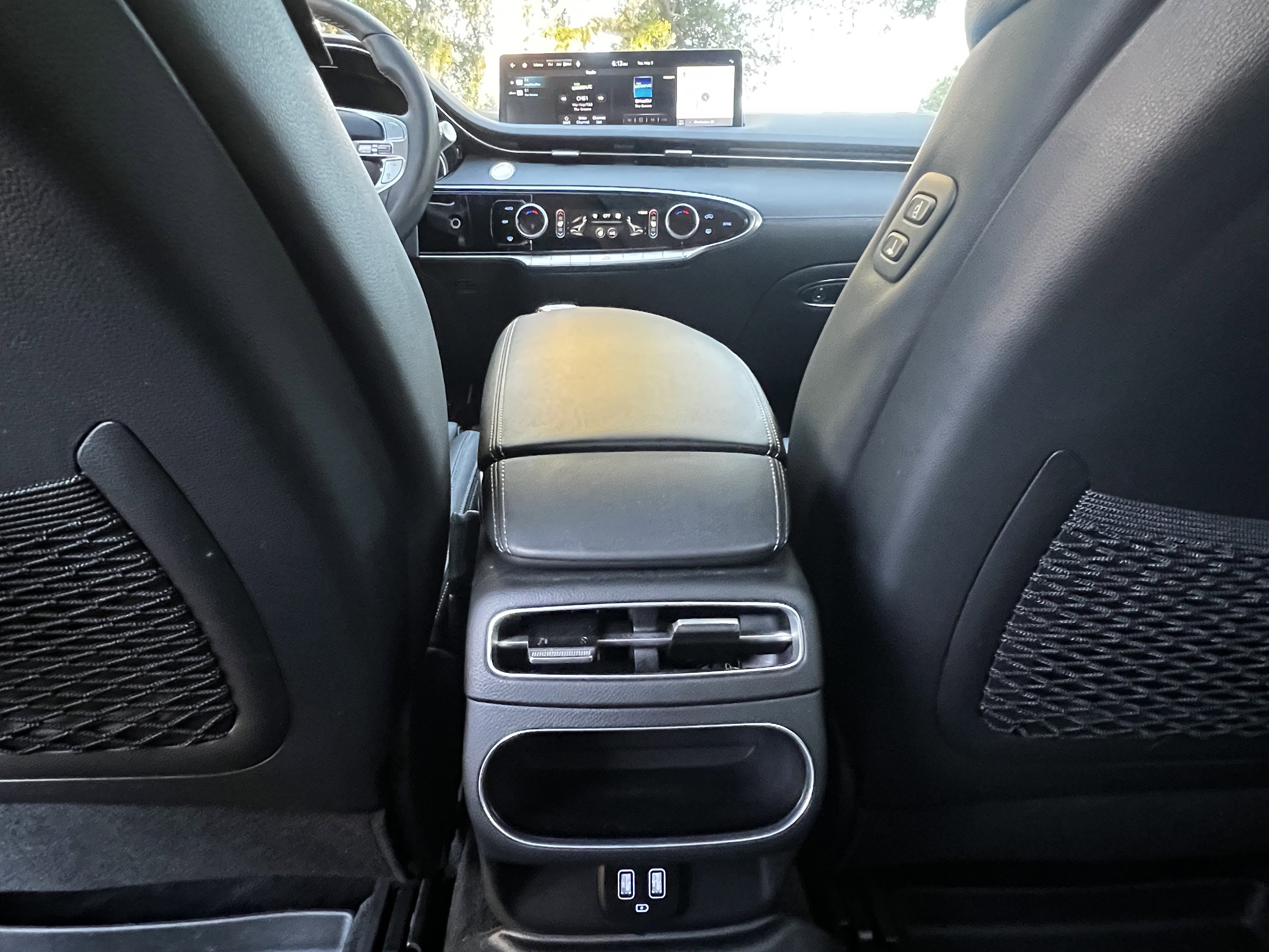 Used 2023 Genesis GV70 2.5T w/ Select Package AWD/4WD image 40