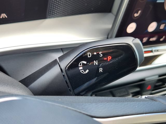 New 2026 Volkswagen Tiguan SE AWD/4WD image 18