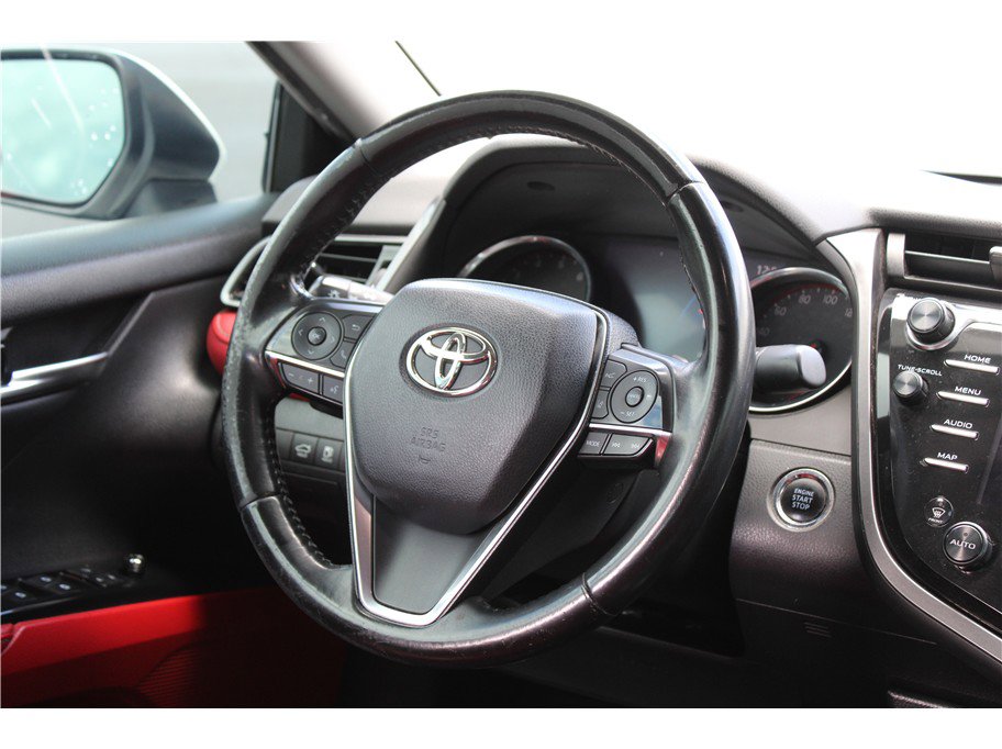 Used 2019 Toyota Camry XSE FWD image 15