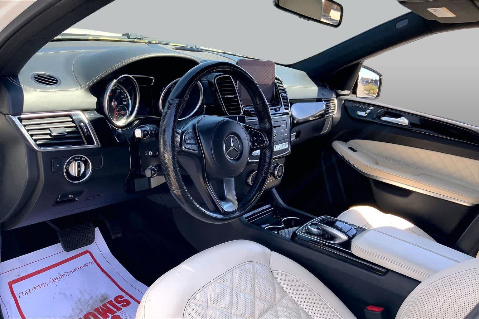 Used 2018 Mercedes-Benz GLS 550 4MATIC image 17