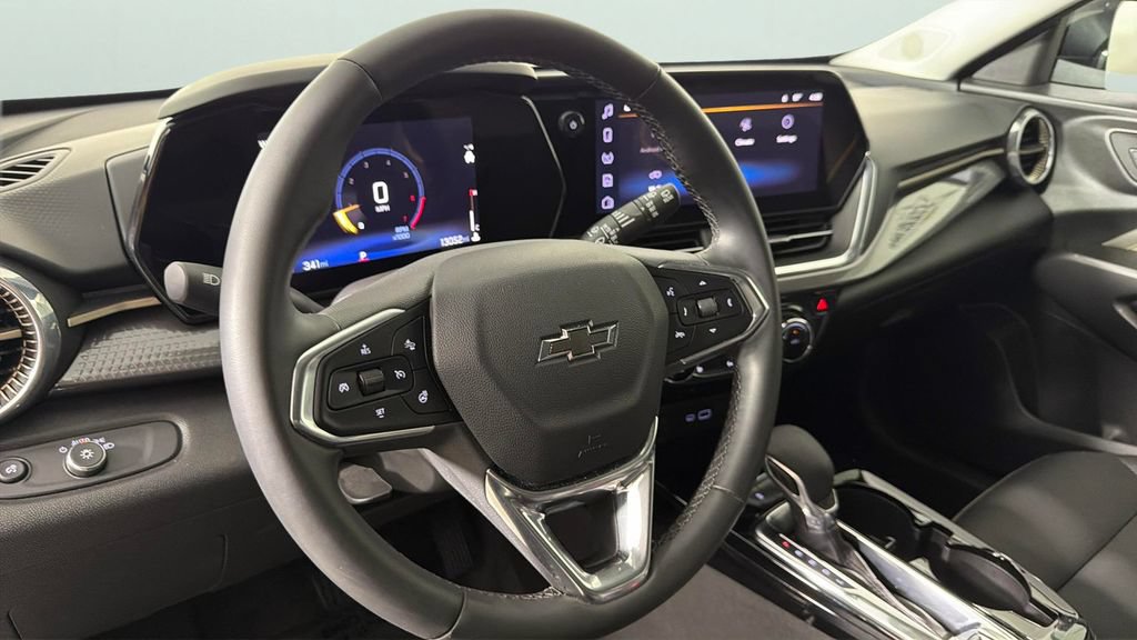Certified 2025 Chevrolet Trax ACTIV w/ Driver Confidence Package FWD image 25