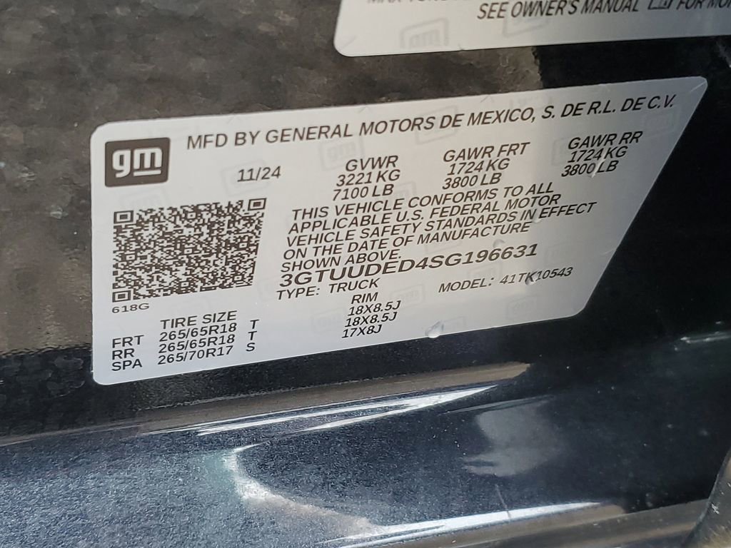 Certified 2025 GMC Sierra 1500 SLT image 37