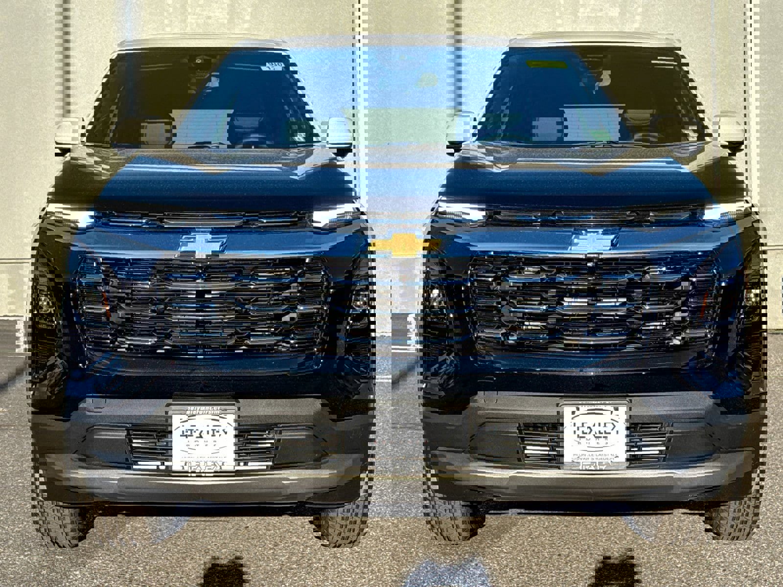 New 2026 Chevrolet Equinox LT w/ Convenience Package II image 2