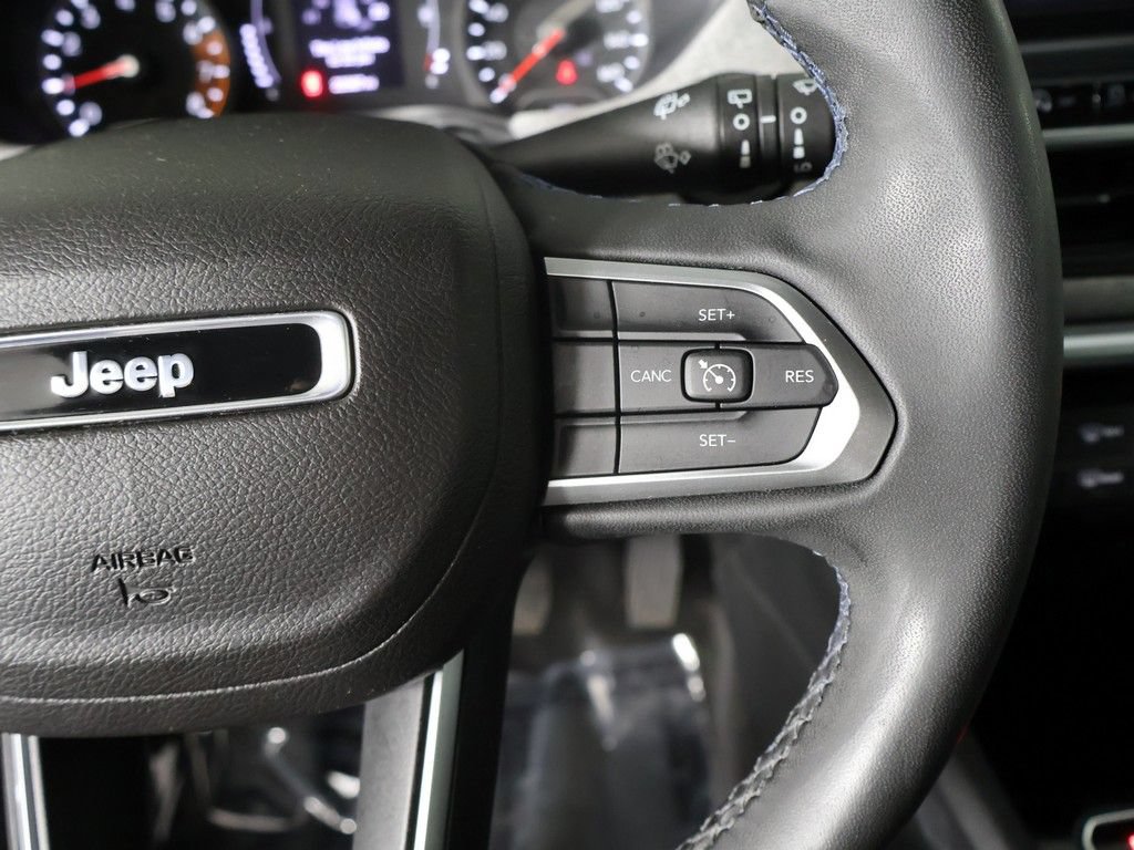Used 2022 Jeep Compass Latitude AWD/4WD image 38