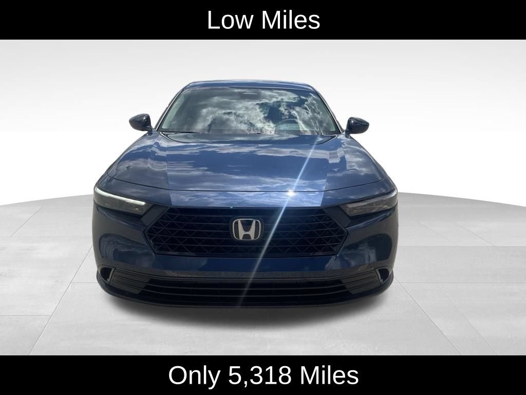 Used 2025 Honda Accord SE image 2