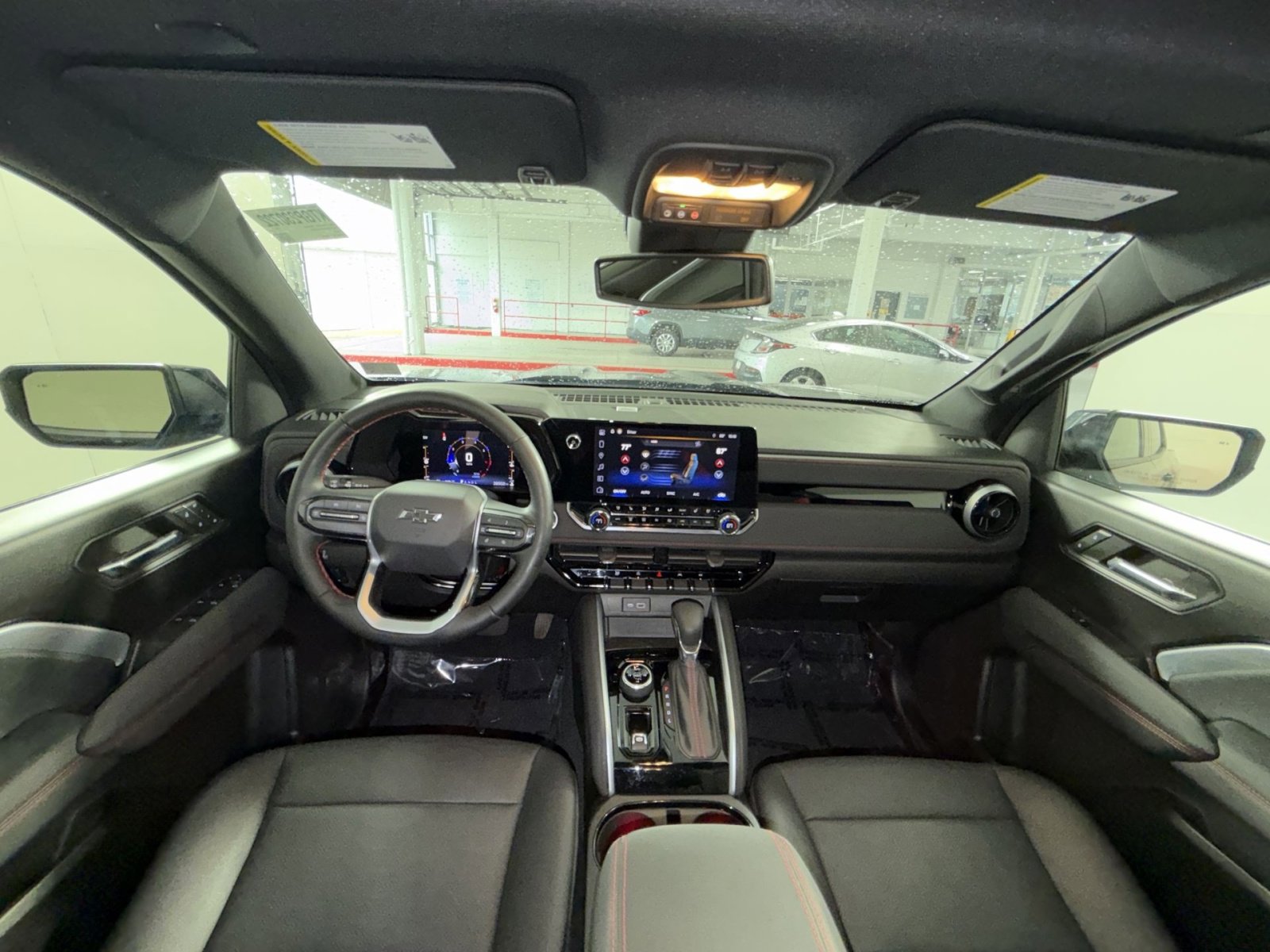 Used 2023 Chevrolet Colorado Z71 w/ Z71 Convenience Package 2 image 23