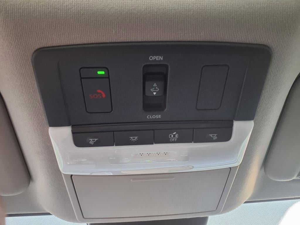 New 2025 Nissan Sentra SR w/ SR Premium Package image 31