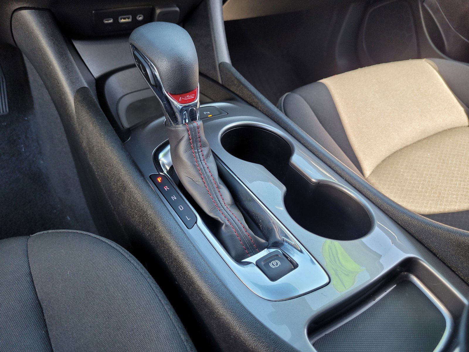Used 2024 Chevrolet Malibu RS FWD image 20