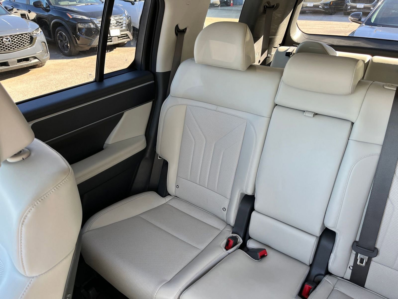 Used 2025 Hyundai Santa Fe SEL image 38