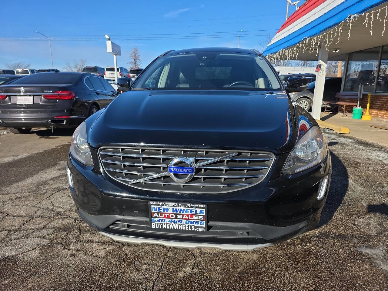 Used 2016 Volvo XC60 T6 w/ Protection Package image 4