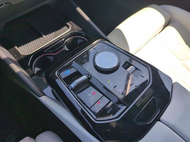 Certified 2026 BMW i5 eDrive40 w/ M Sport Package RWD image 12