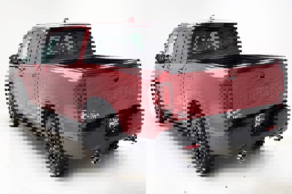 Used 2025 Honda Ridgeline Black Edition image 8