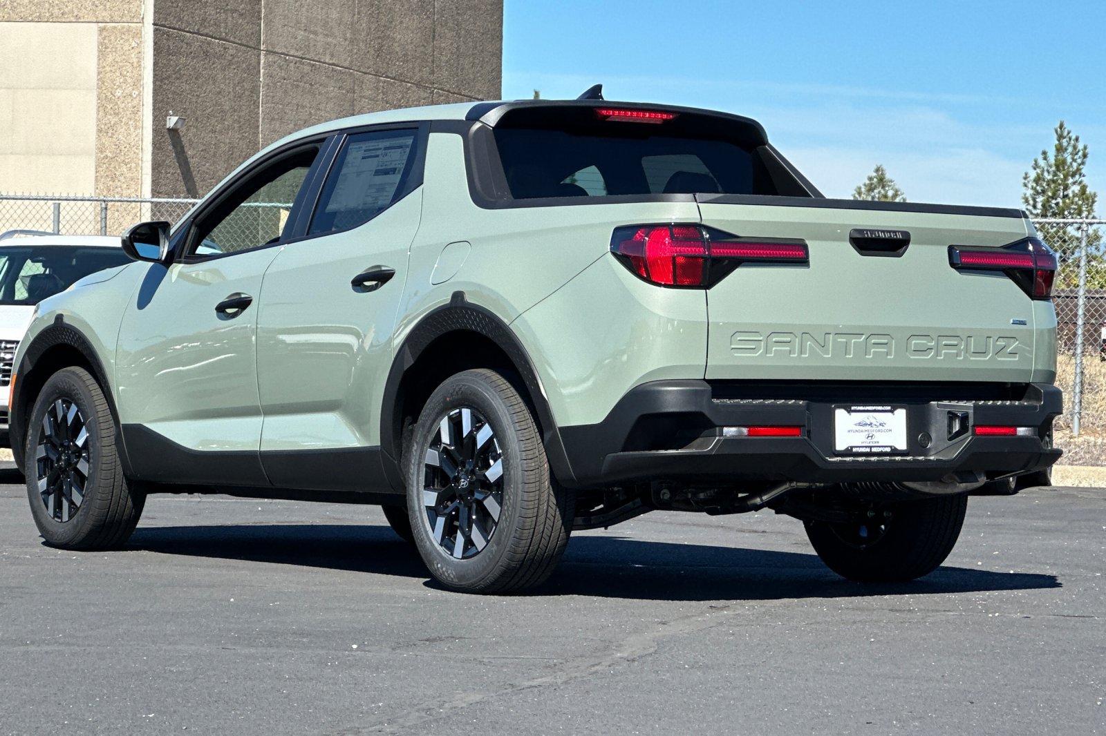 New 2027 Hyundai Santa Cruz SE AWD/4WD image 6