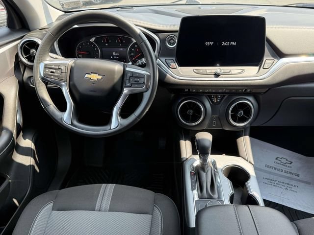 Used 2023 Chevrolet Blazer LT AWD/4WD image 13