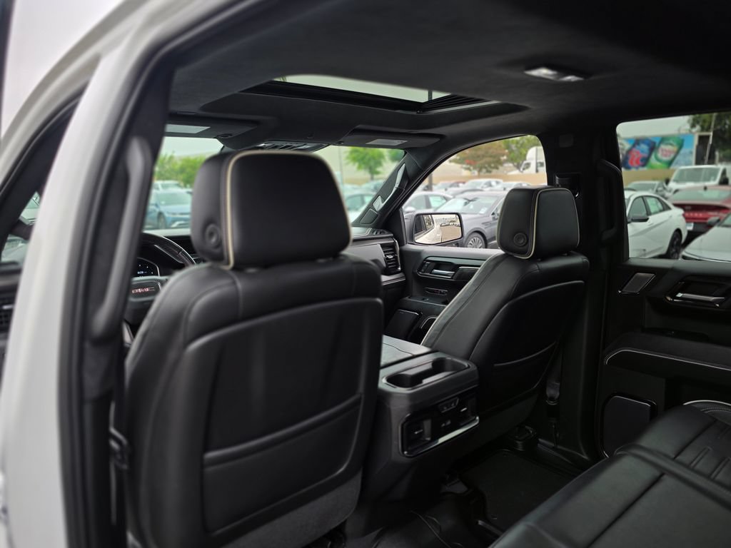 Used 2023 GMC Sierra 1500 AT4X AWD/4WD image 18