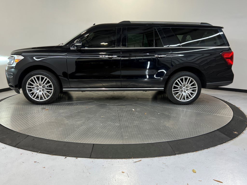 Used 2022 Ford Expedition Max Limited image 4