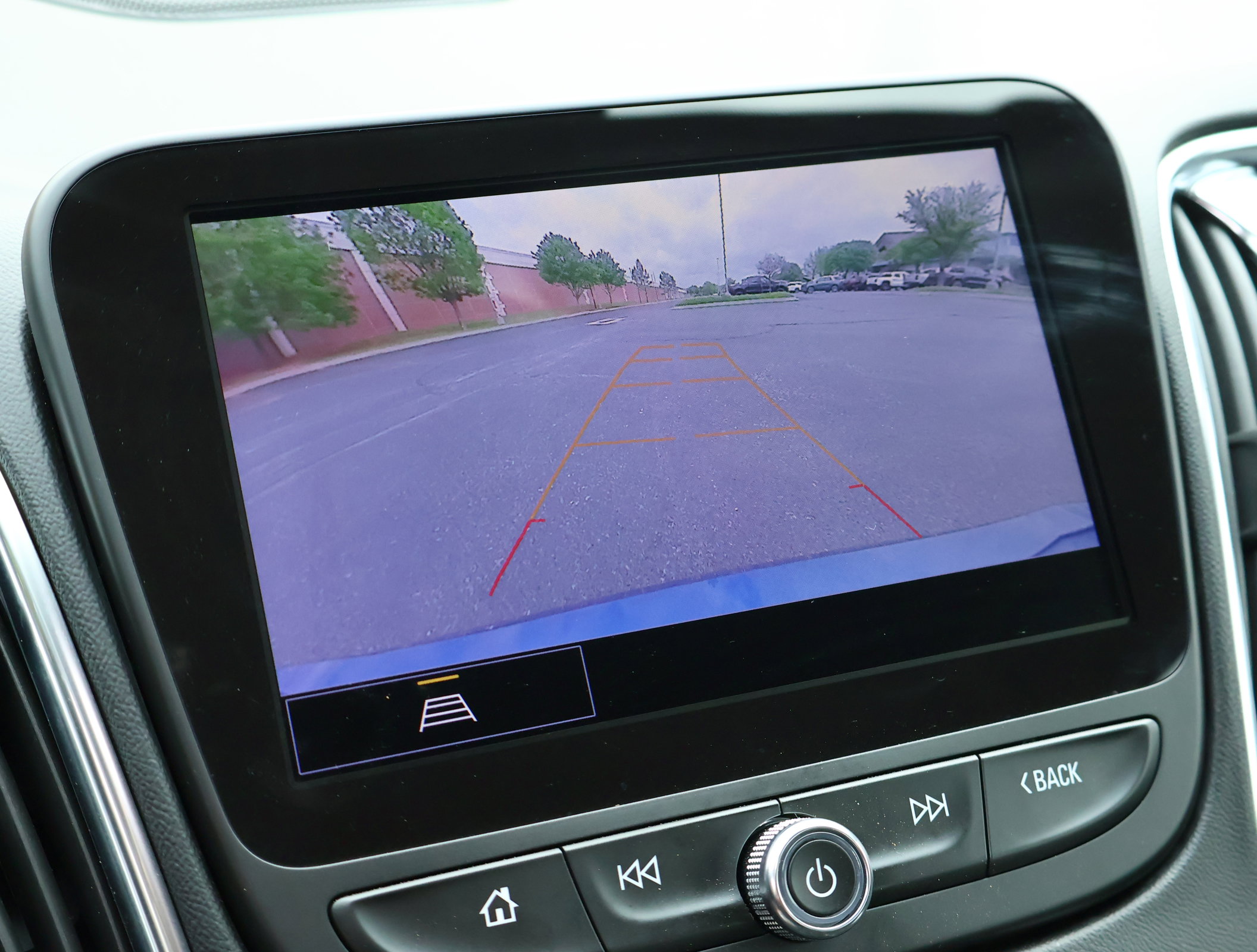 Used 2023 Chevrolet Malibu LT FWD image 5