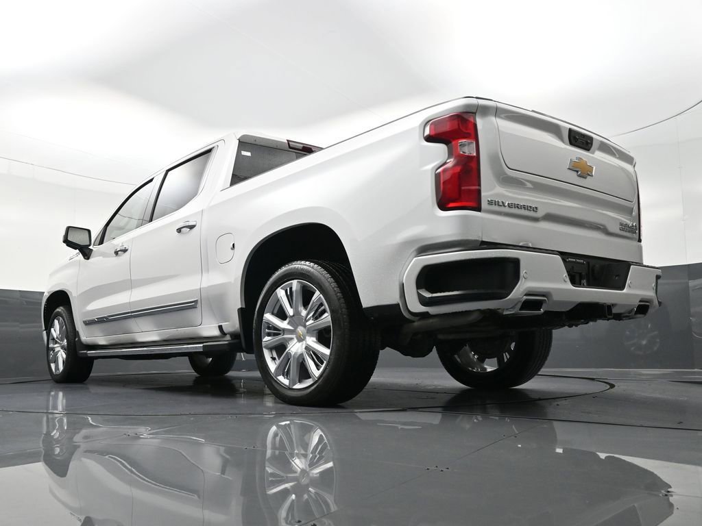 Used 2025 Chevrolet Silverado 1500 High Country w/ High Country Premium Package image 26