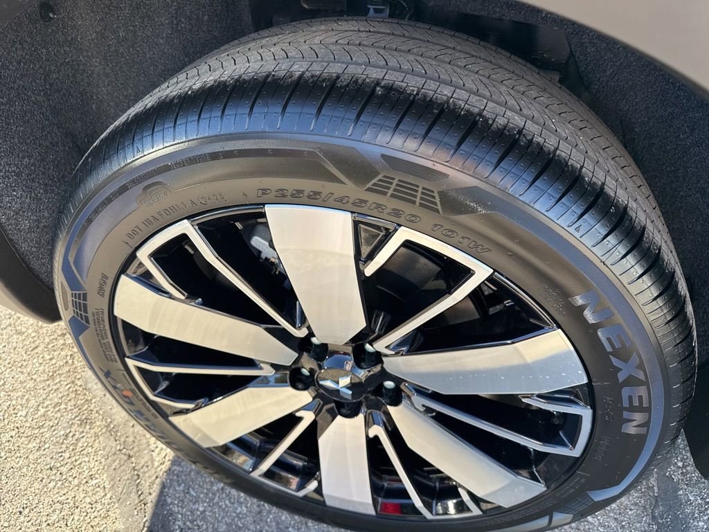 New 2026 Mitsubishi Outlander SE FWD image 12