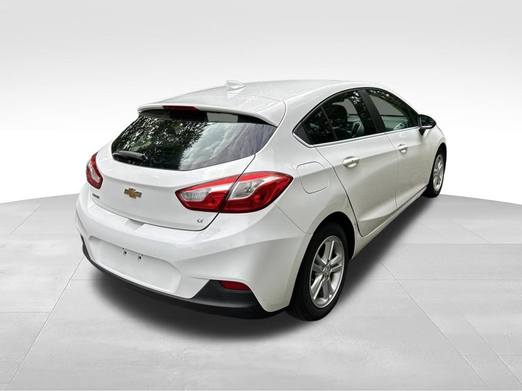 Used 2017 Chevrolet Cruze LT w/ Sun And Sound Package FWD image 5