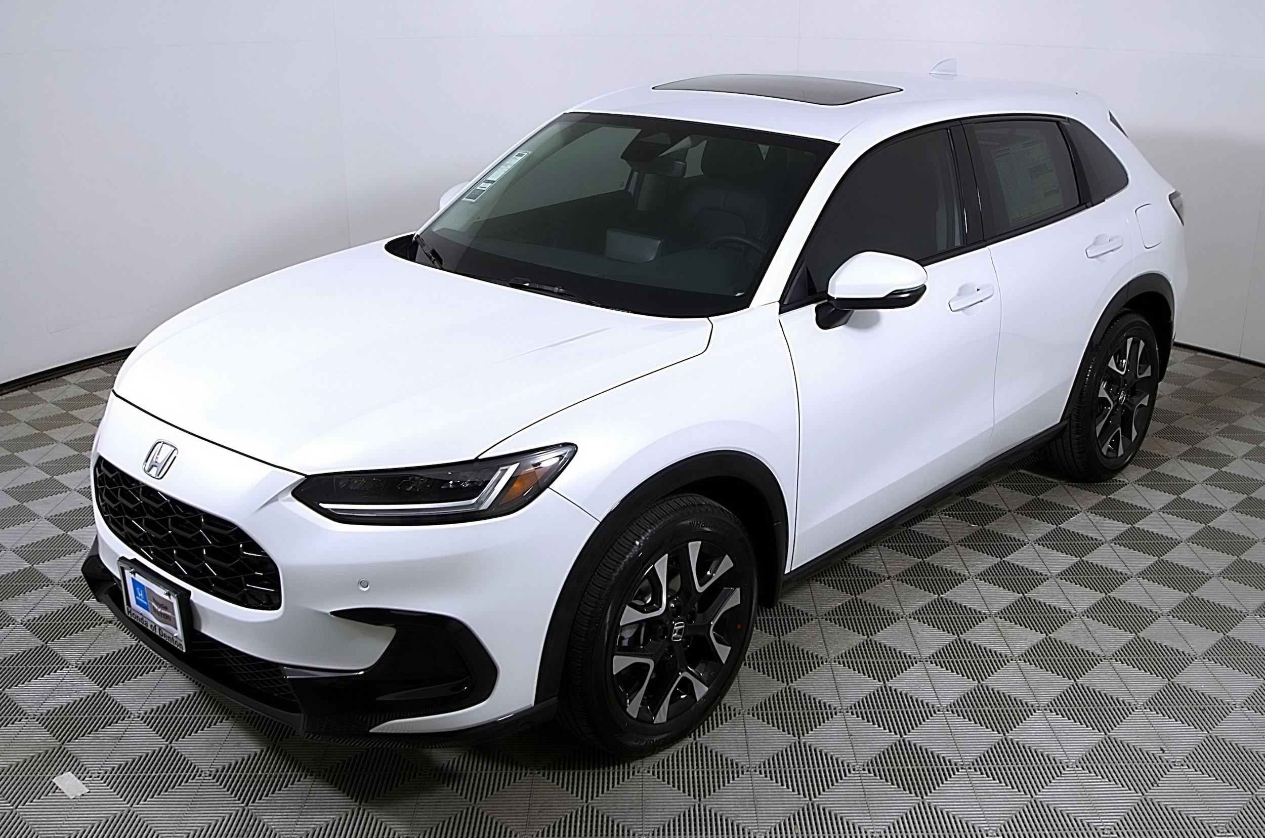 New 2027 Honda HR-V EX-L image 3