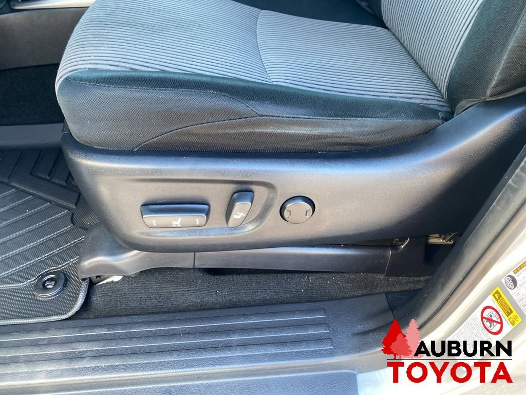 Used 2016 Toyota 4Runner SR5 AWD/4WD image 31