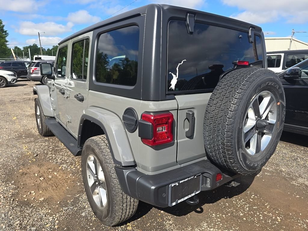 Certified 2022 Jeep Wrangler Unlimited Sahara w/ Cold Weather Group AWD/4WD image 4