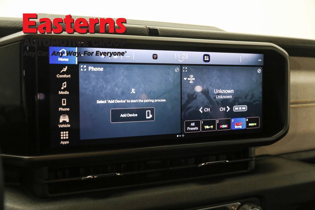 Used 2024 Jeep Wrangler Unlimited AWD/4WD image 19