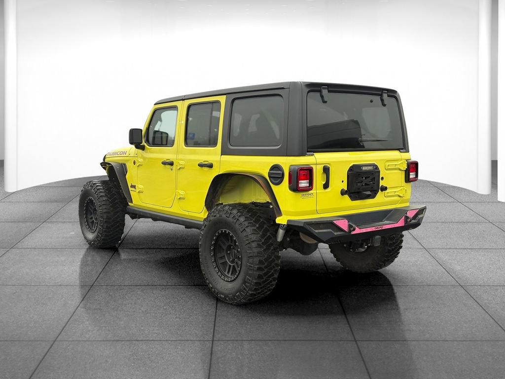 Used 2023 Jeep Wrangler Unlimited Rubicon w/ Cold Weather Group AWD/4WD image 5