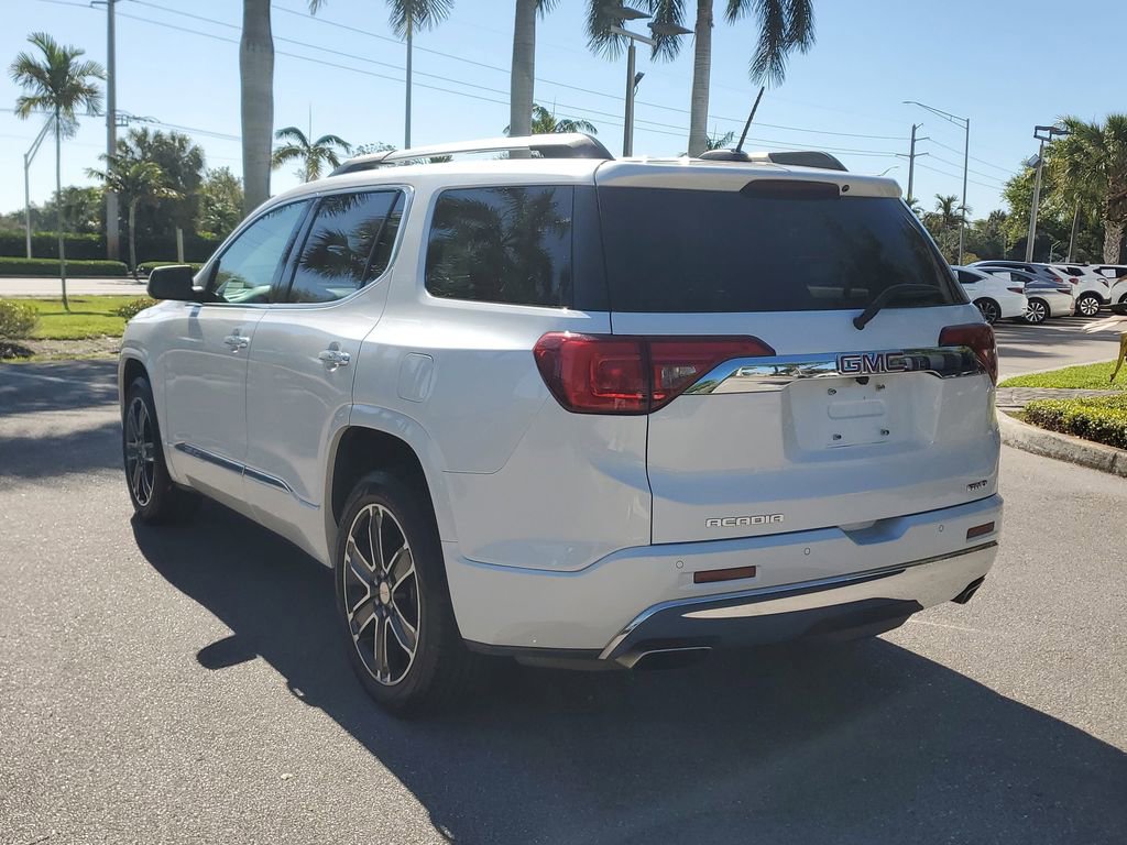 Used 2017 GMC Acadia Denali w/ Technology Package image 3