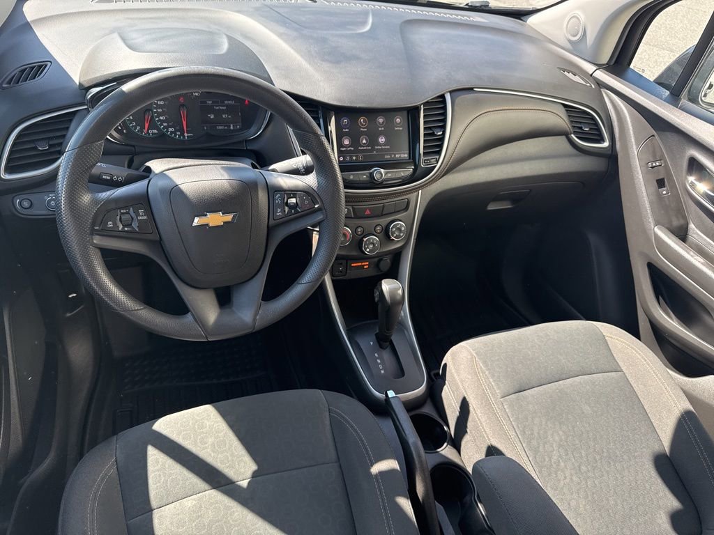 Used 2022 Chevrolet Trax LS w/ Tint and Cruise Package image 16