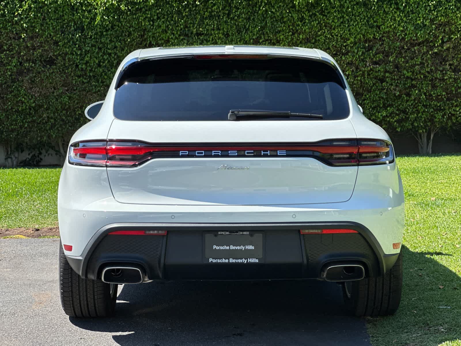 New 2026 Porsche Macan AWD/4WD image 7