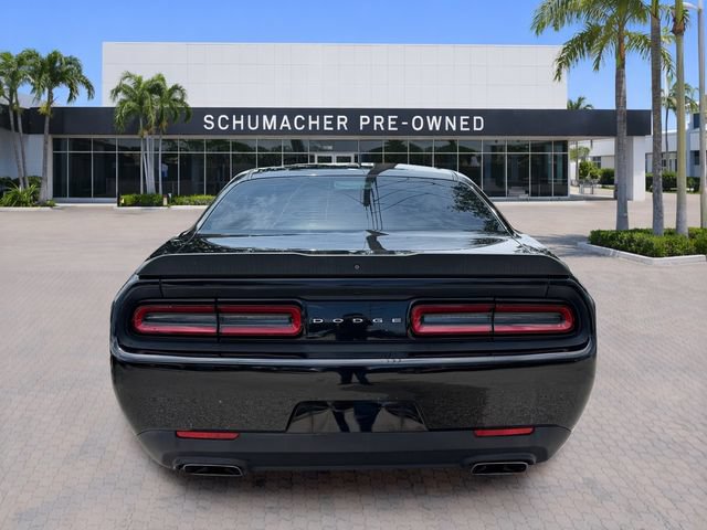 Used 2018 Dodge Challenger R/T w/ Blacktop Package RWD image 6