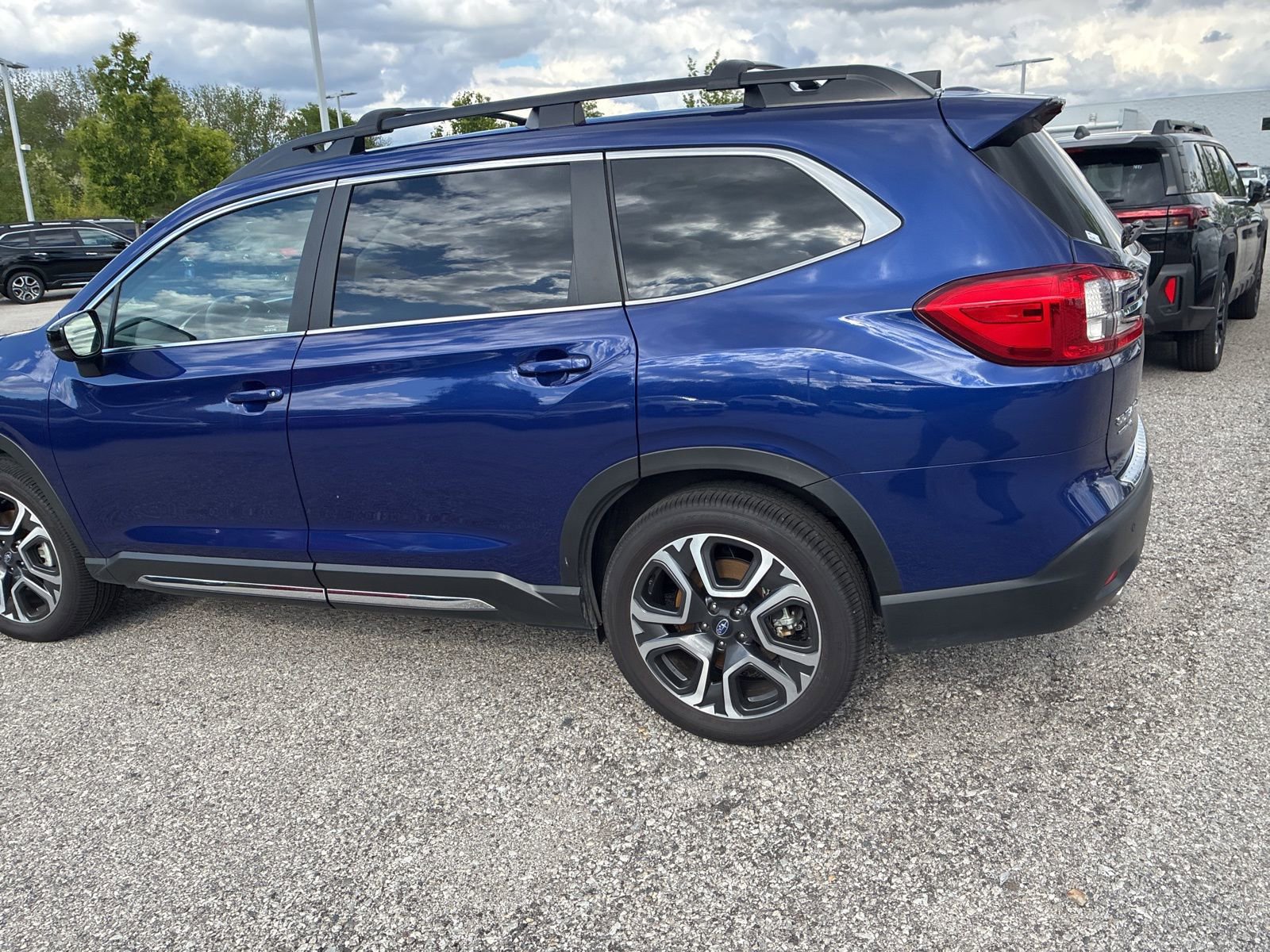 Used 2026 Subaru Ascent Limited AWD/4WD image 32