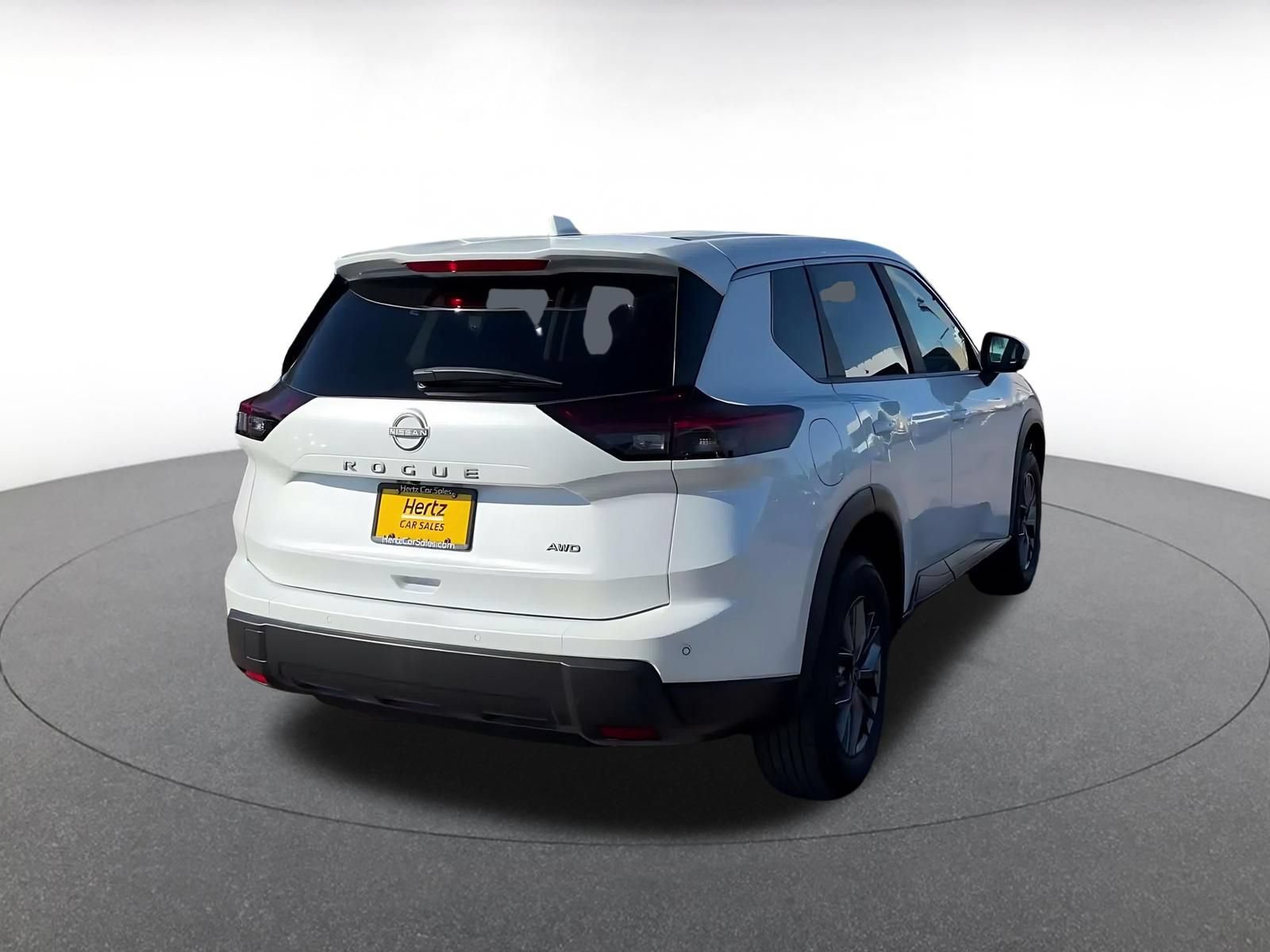 Used 2026 Nissan Rogue SV AWD/4WD image 13