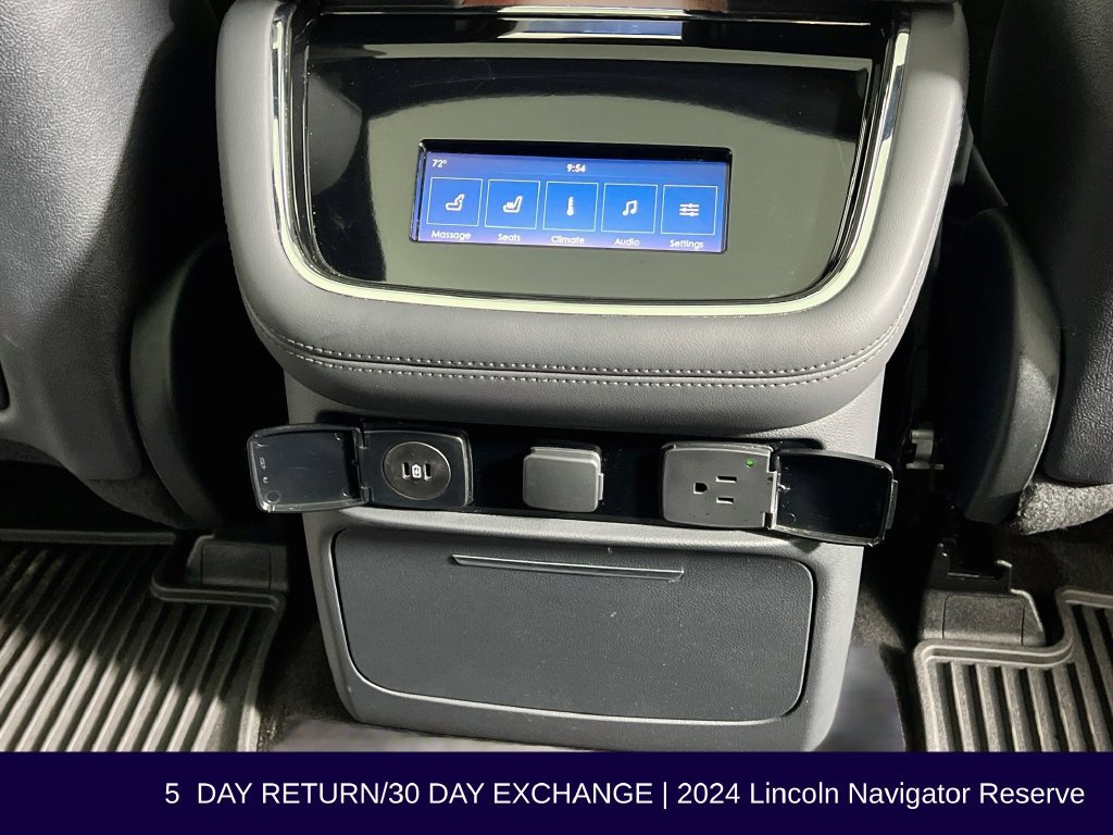 Used 2024 Lincoln Navigator Reserve AWD/4WD image 31