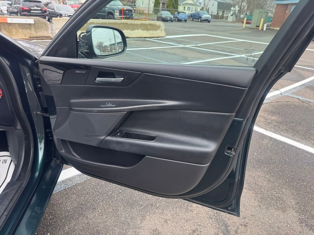 Used 2017 Jaguar XE Premium image 19