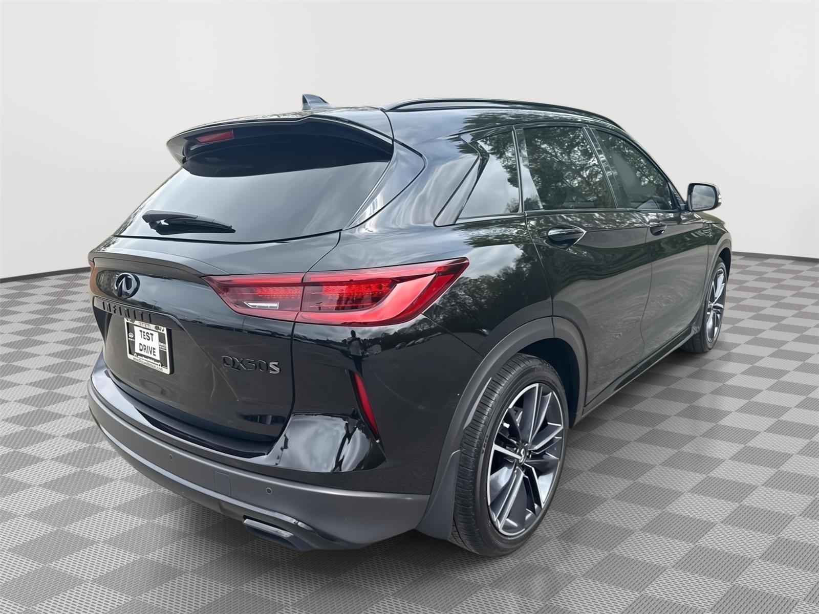 Used 2023 INFINITI QX50 Sport FWD image 6