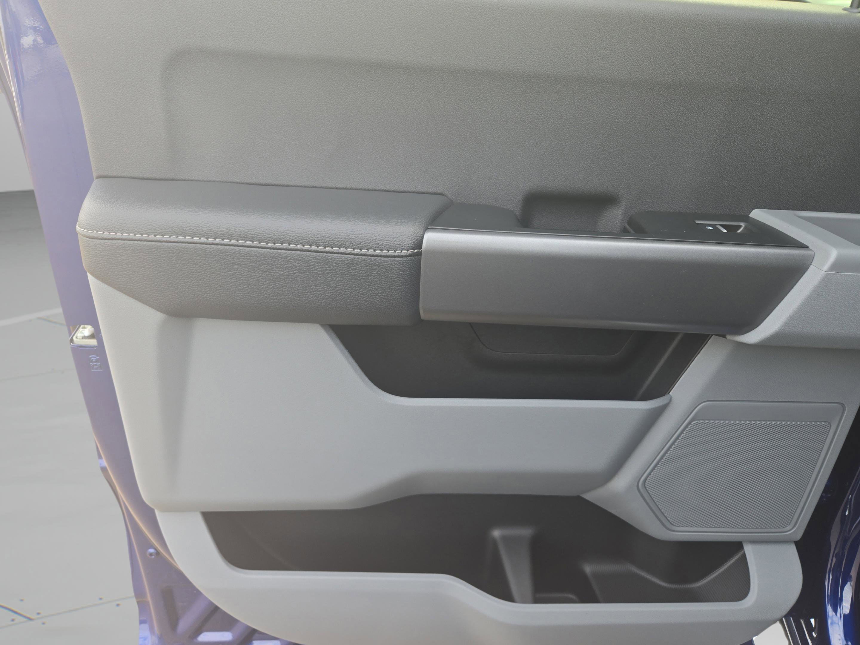 New 2026 Ford F350 XLT image 22