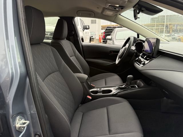 Used 2025 Toyota Corolla LE FWD image 28