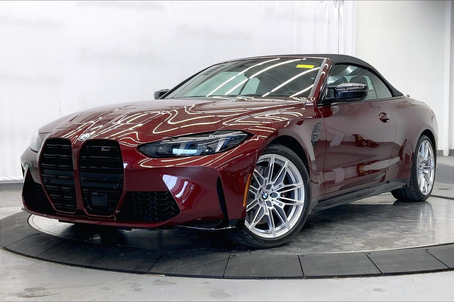 Used 2025 BMW M4 xDrive Competition AWD/4WD image 12