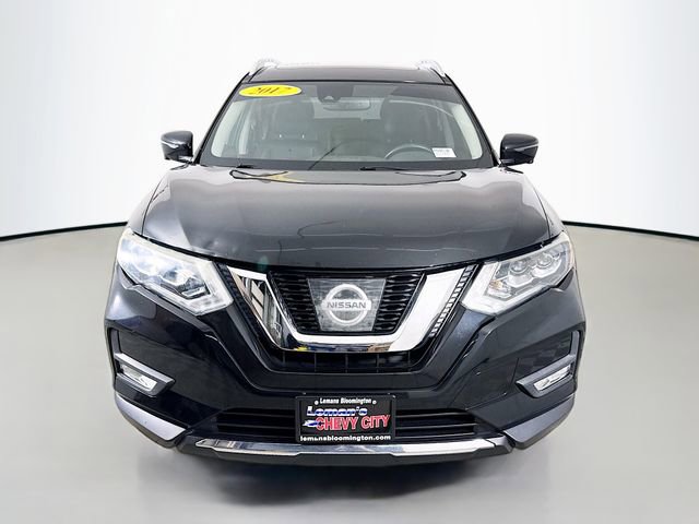 Used 2017 Nissan Rogue SL w/ SL Premium Package FWD image 2