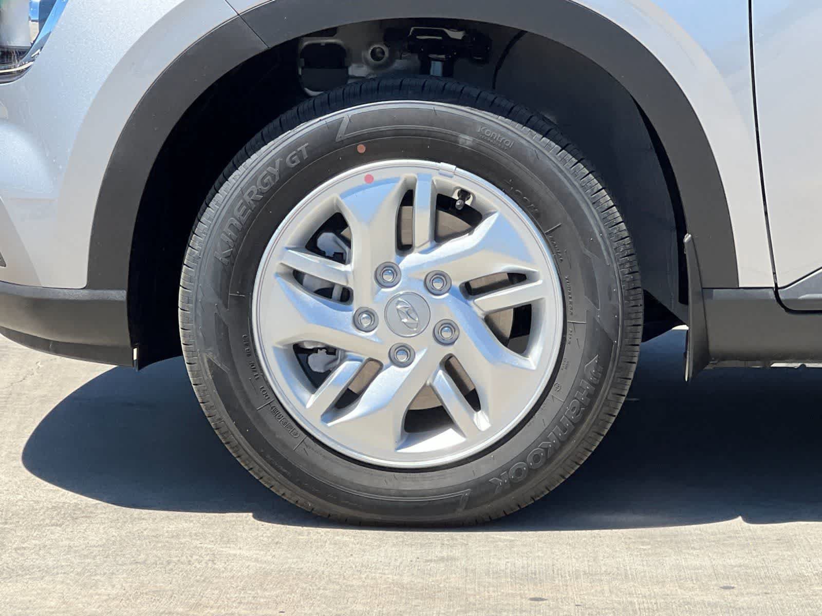 New 2026 Hyundai Venue SE FWD image 24