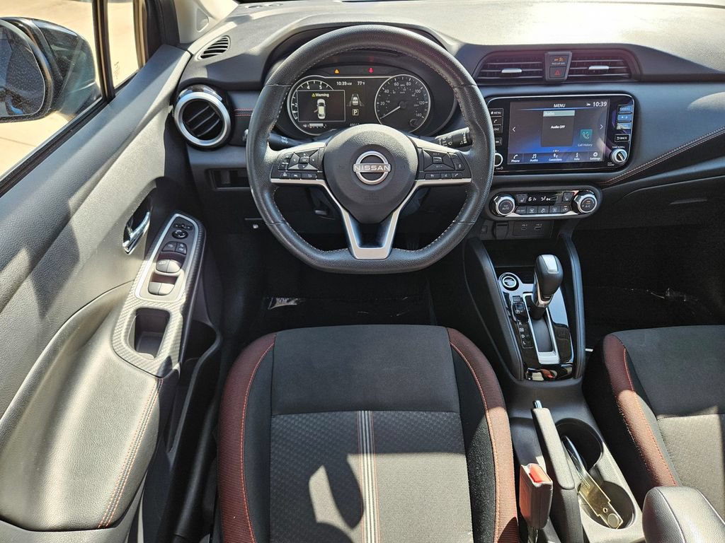 Used 2024 Nissan Versa SR FWD image 11