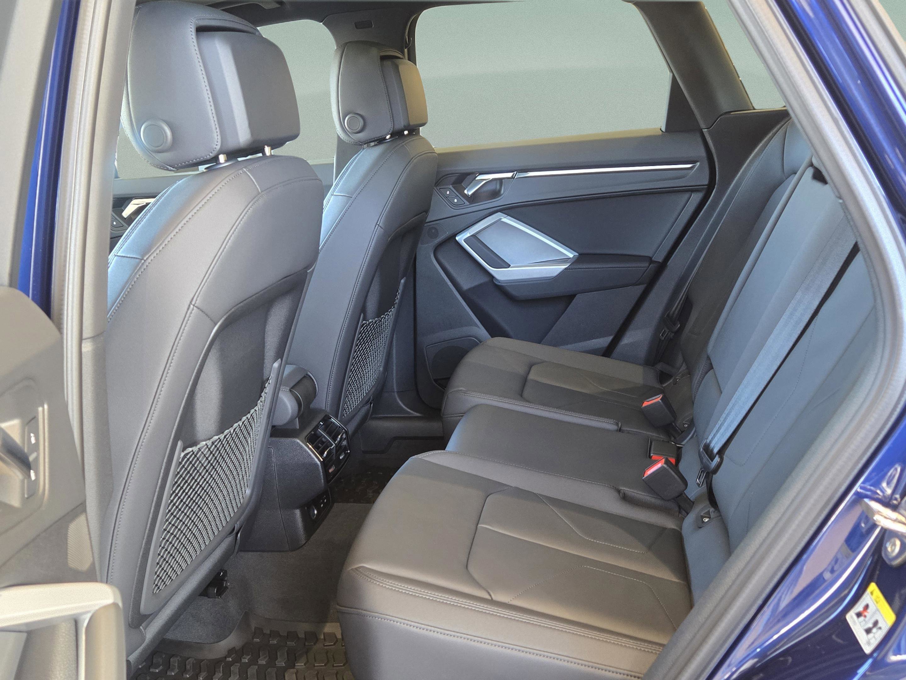 New 2025 Audi Q3 2.0T Premium image 15